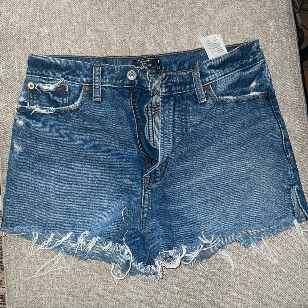 Abercrombie Annie high rise short